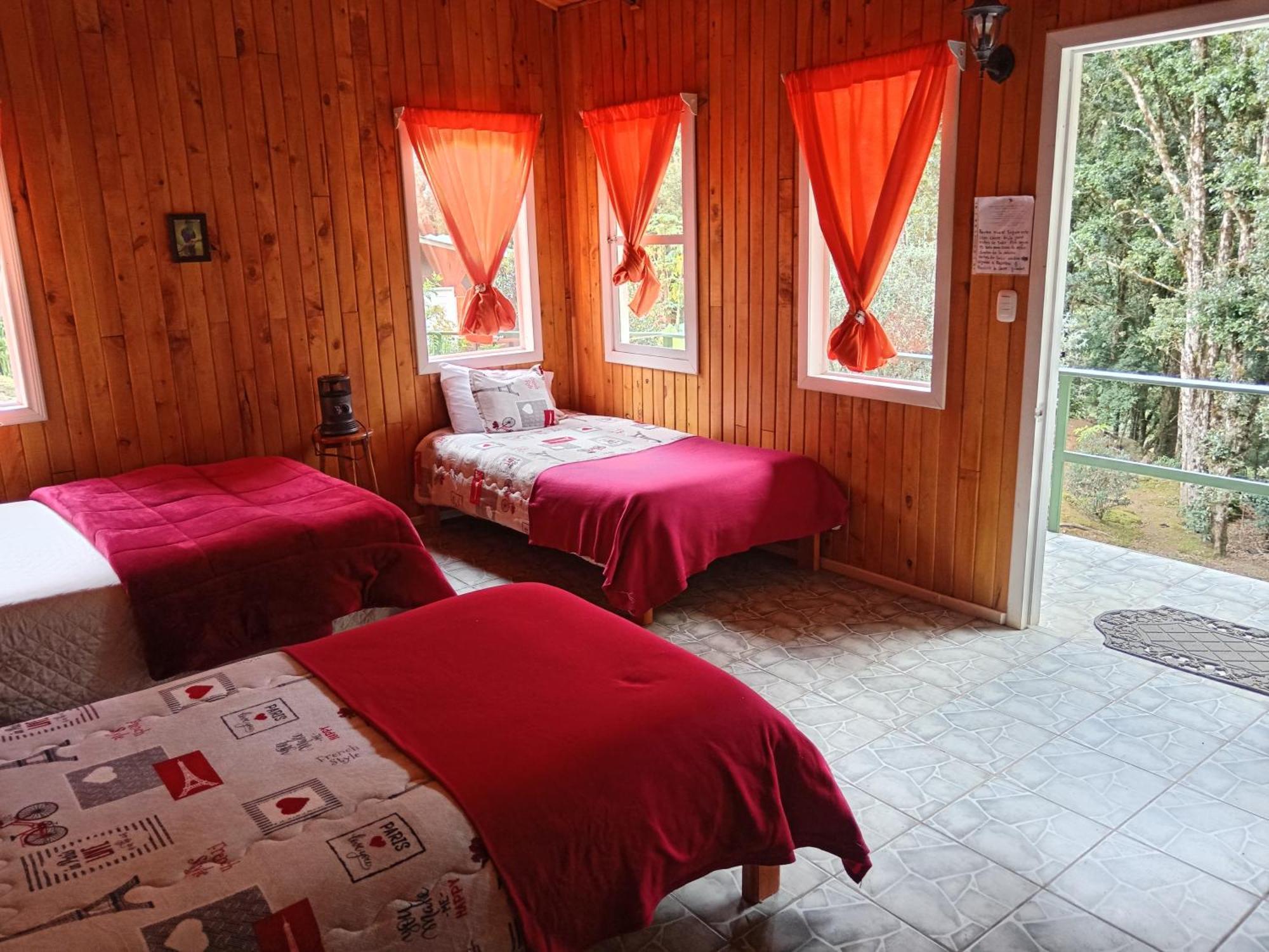 Miriam'S Quetzals Lodge San Gerardo de Dota Esterno foto